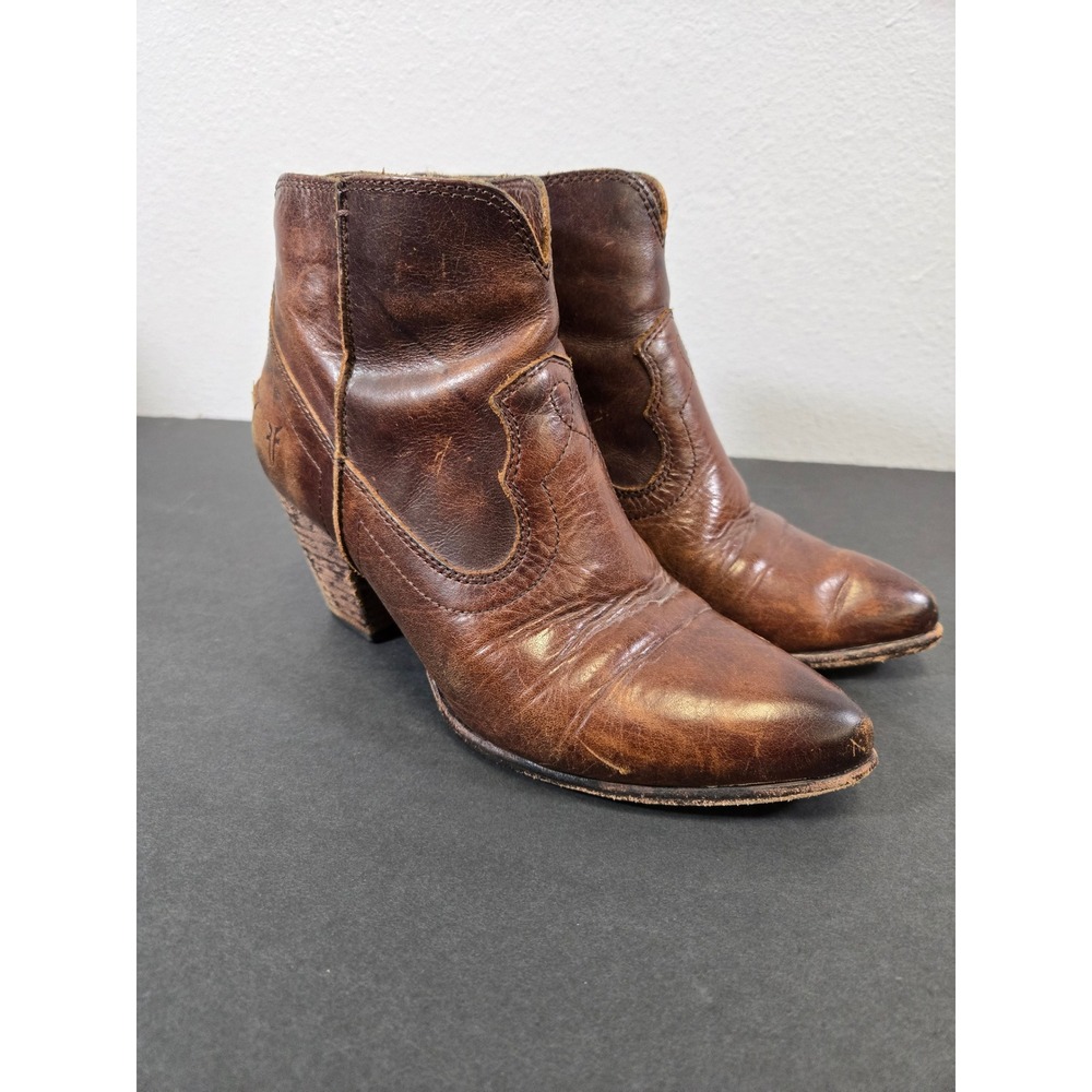 Frye Western Leather Distressed Pointed Toe Block Heel Ankle Boot 8M